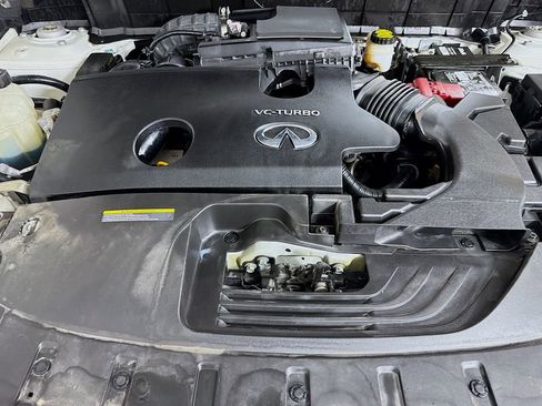 Certified 2019 INFINITI QX50 Luxe w/ Cargo Package AWD/4WD image 40