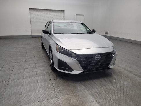 Used 2024 Nissan Altima 2.5 S image 13