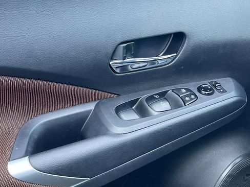 Used 2023 Nissan Kicks SR image 13