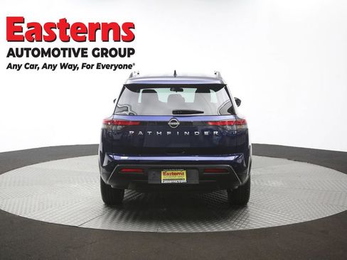 Used 2025 Nissan Pathfinder SV FWD image 37