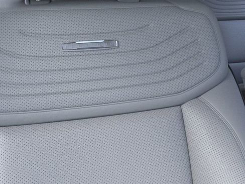 New 2026 Ford Expedition Max Platinum image 16