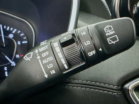 Used 2020 Hyundai Santa Fe Limited FWD image 14