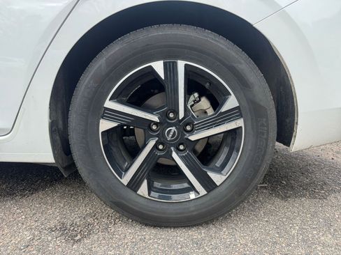 Used 2025 Nissan Sentra SV image 25