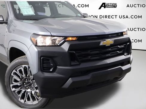 Used 2026 Chevrolet Colorado W/T w/ Advanced Trailering Package AWD/4WD image 47