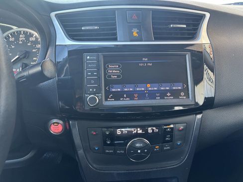Used 2019 Nissan Sentra SR image 18
