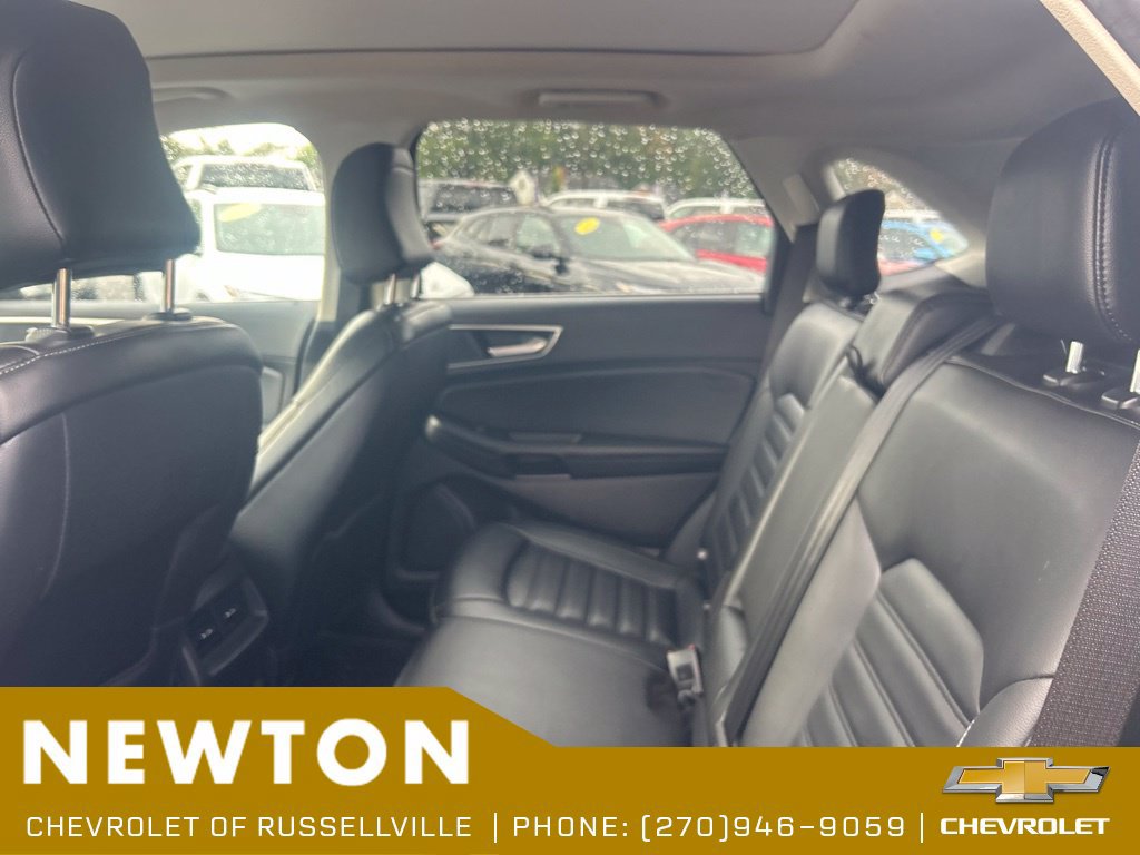 Used 2022 Ford Edge SEL w/ Convenience Package AWD/4WD image 10