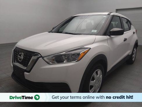 Used 2020 Nissan Kicks S FWD image 1