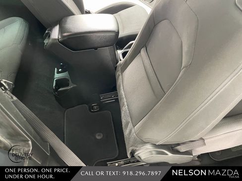 Used 2022 Jeep Wrangler Sport S image 39