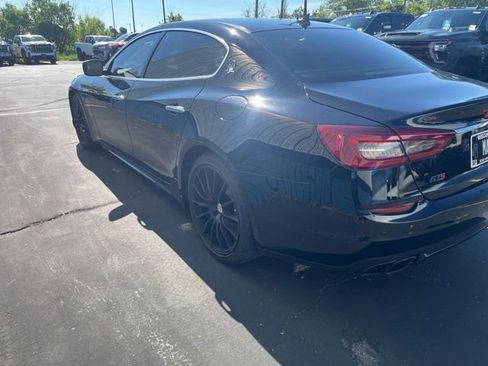 Used 2015 Maserati Quattroporte GTS RWD image 3