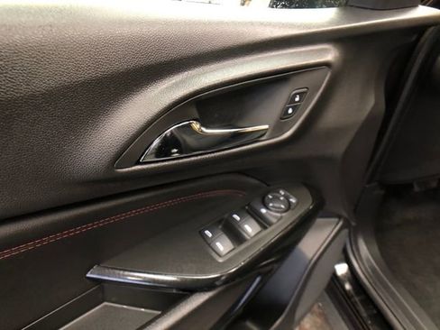 Used 2026 Chevrolet Trax RS w/ Sunroof Package image 12