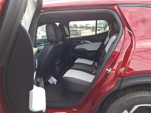 New 2026 Chevrolet Equinox EV LT image 11