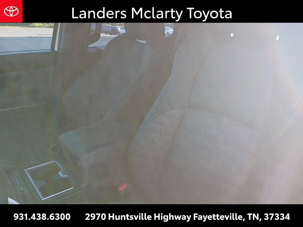 Used 2025 Toyota 4Runner TRD Off-Road Premium AWD/4WD image 6