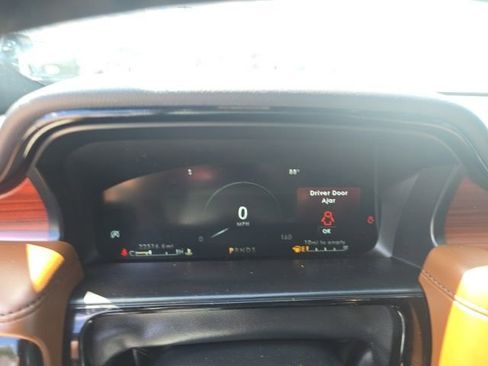 Used 2022 Lincoln Nautilus Reserve FWD image 11