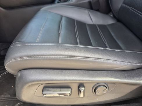 Used 2023 Honda CR-V EX-L image 17