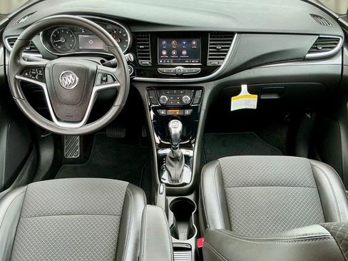 Used 2022 Buick Encore Preferred w/ Safety Package FWD image 33