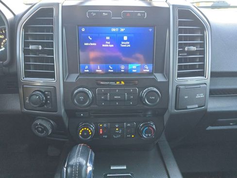 Used 2018 Ford F150 XLT w/ Equipment Group 302A Luxury image 19