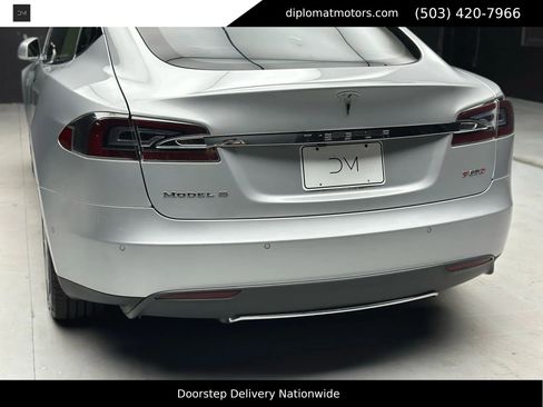 Used 2015 Tesla Model S P85D image 16