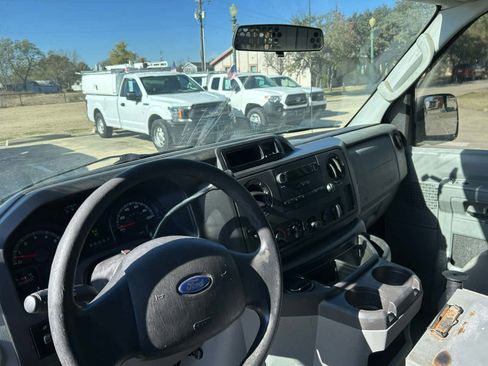 Used 2011 Ford E-250 and Econoline 250 w/ PWR Group image 22