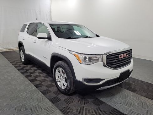 Used 2018 GMC Acadia SLE image 13