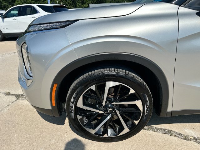 Used 2024 Mitsubishi Outlander SE AWD/4WD image 43