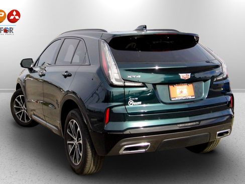 Used 2024 Cadillac XT4 Sport image 5