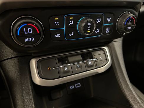 Used 2022 GMC Acadia SLE w/ Driver Convenience Package AWD/4WD image 15