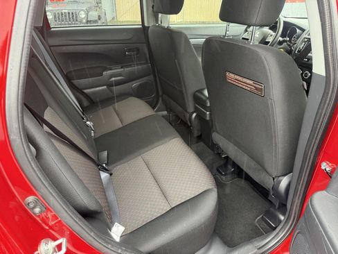 Used 2018 Mitsubishi Outlander Sport LE image 21