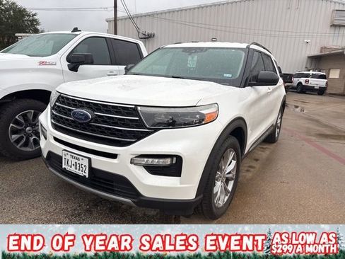 Used 2020 Ford Explorer XLT w/ Equipment Group 202A image 3