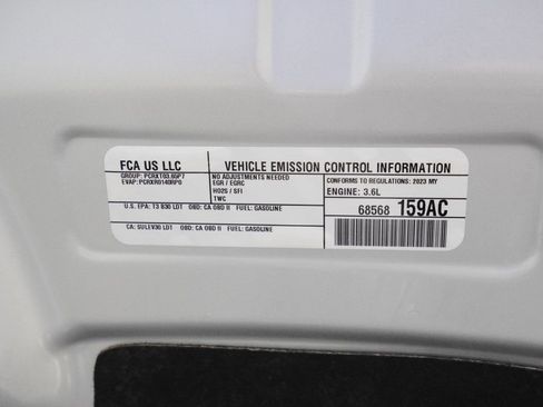 Certified 2023 Chrysler Pacifica Touring-L FWD image 31