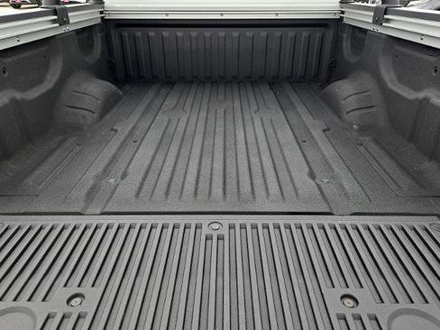 Certified 2024 Nissan Titan SV w/ SV Convenience Package RWD image 12