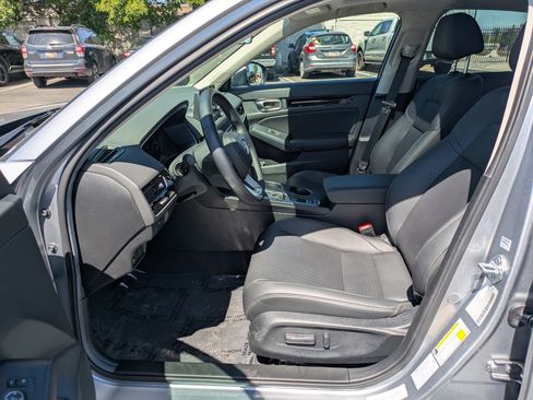 Used 2024 Honda Civic EX-L image 17
