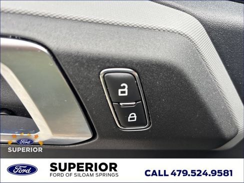 Used 2023 Ford Bronco Everglades image 25