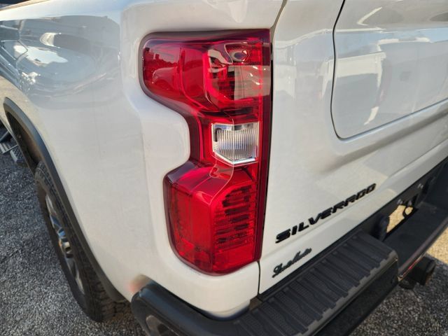Used 2024 Chevrolet Silverado 2500 Custom w/ Custom Value Package AWD/4WD image 5