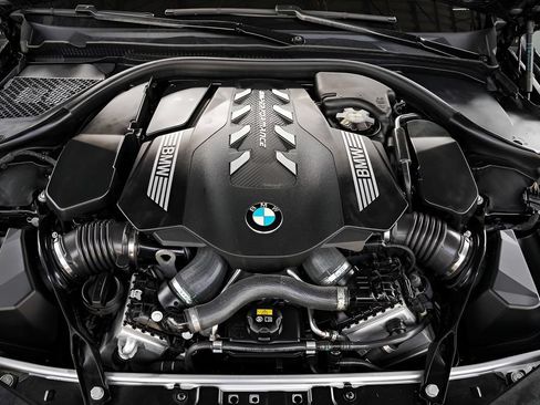 Used 2023 BMW M850i xDrive Coupe AWD/4WD image 89