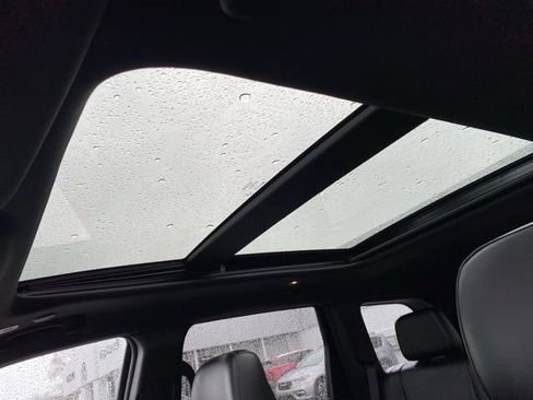 Used 2021 Jeep Grand Cherokee Limited w/ Sun & Sound Group image 17