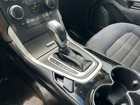 Used 2016 Ford Edge SEL AWD/4WD image 35
