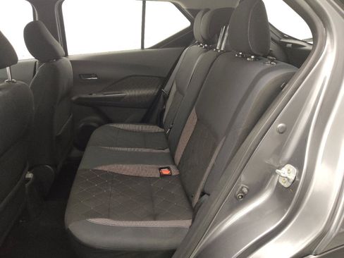 Used 2019 Nissan Kicks SV image 18