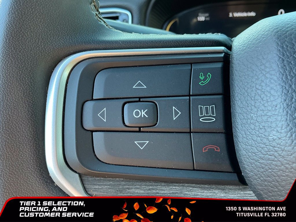 Used 2024 Jeep Wagoneer L Series II w/ Flexible Seating Group RWD image 32