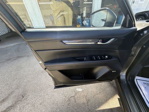 Used 2023 MAZDA CX-5 AWD 2.5 S w/ Premium Package image 13