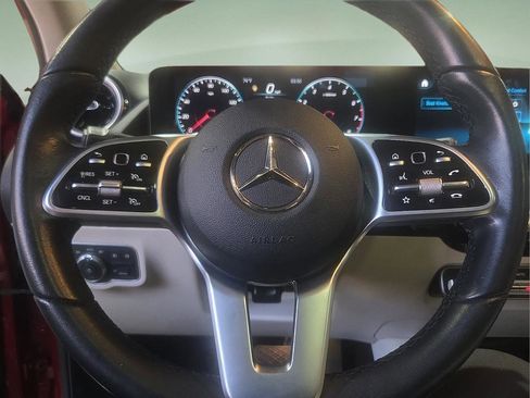 Used 2022 Mercedes-Benz GLA 250 image 25