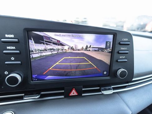 Used 2021 Hyundai Elantra SEL image 22