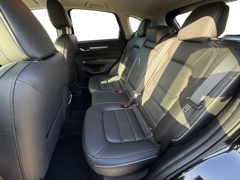 Used 2025 MAZDA CX-5 AWD 2.5 S w/ Preferred Package image 16