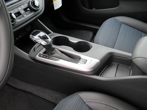 New 2026 Buick Envista Preferred image 17