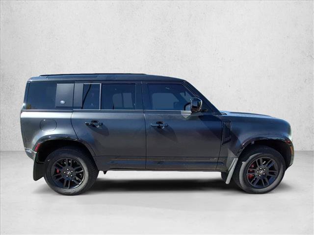 Used 2024 Land Rover Defender 110 X AWD/4WD image 4