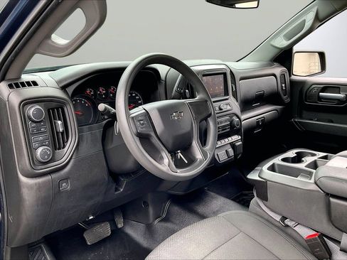Used 2021 Chevrolet Silverado 1500 Custom AWD/4WD image 18