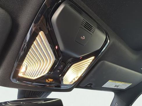Used 2024 BMW M440i Coupe RWD image 21