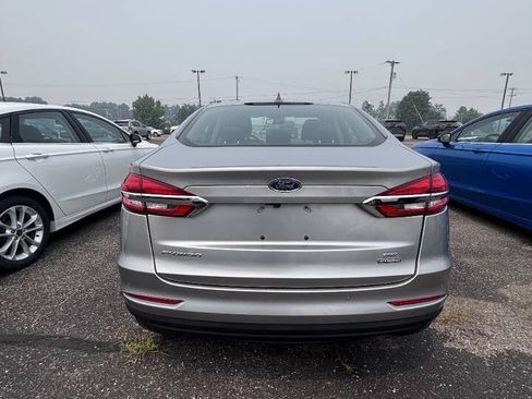 Used 2020 Ford Fusion SE FWD image 9