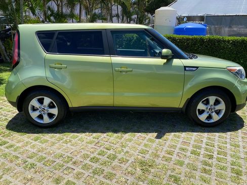 Used 2017 Kia Soul w/ Convenience Package FWD image 26