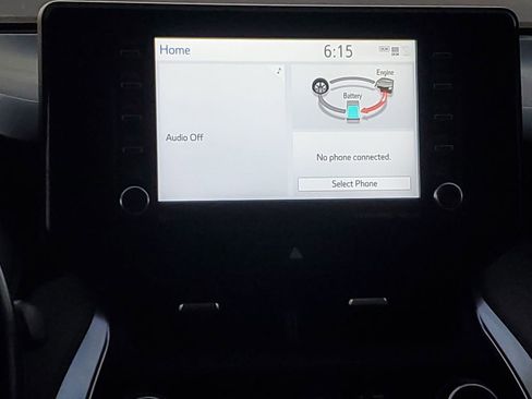 Certified 2022 Toyota Venza LE image 27