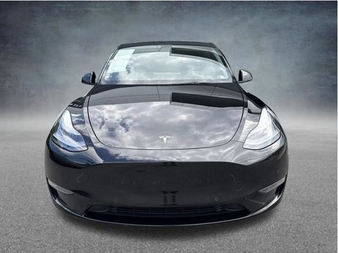 Used 2022 Tesla Model Y Performance AWD/4WD image 9